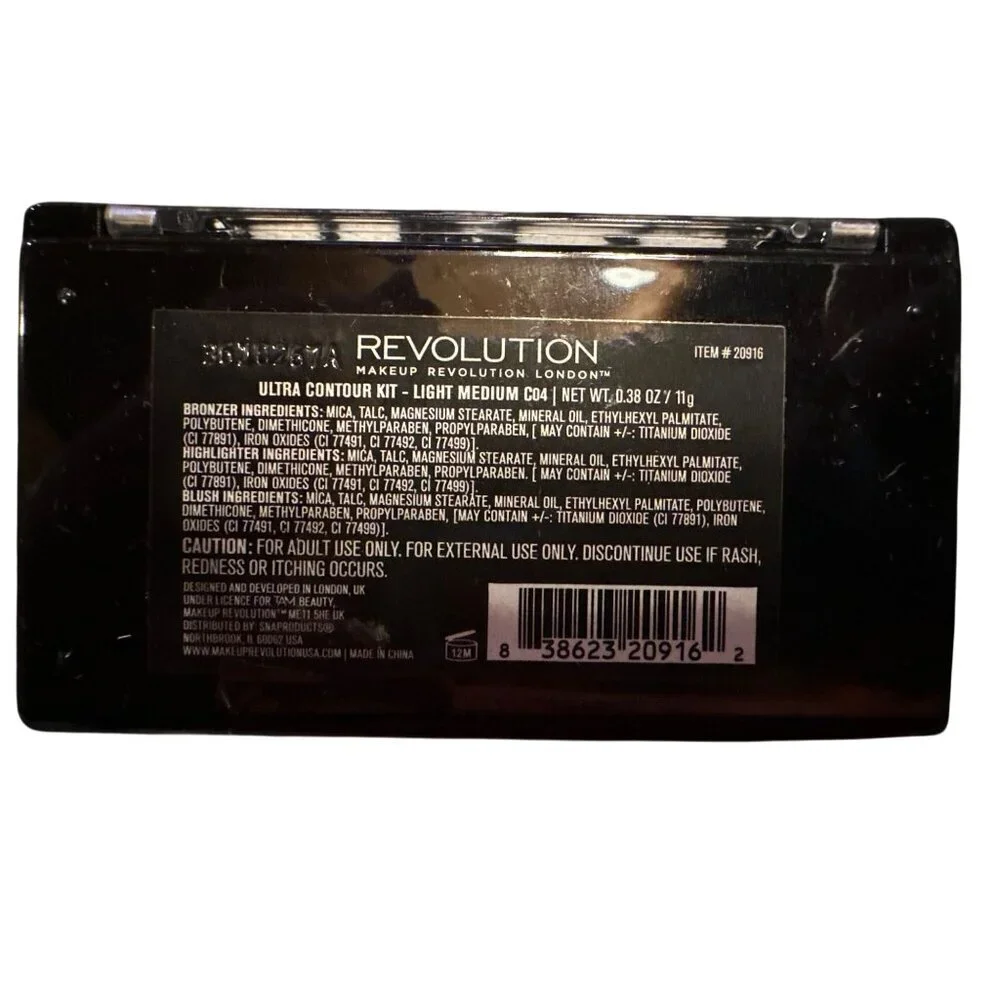 Revolution Ultra Contour Kit Light-Medium Bronzer Highlighter & Blusher Trio